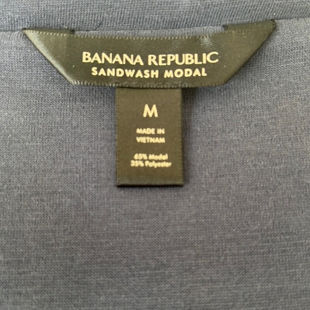 Banana Republic Top (M) - Picture 2 of 4